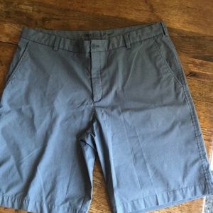 Men’s Nike golf shorts